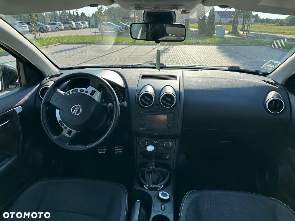 Nissan Qashqai 1.6 dCi 4 x 4 DPF Start/Stop tekna - 8