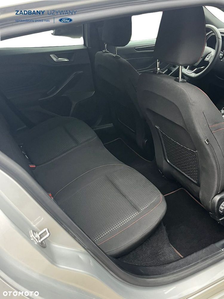 Ford Focus - 23