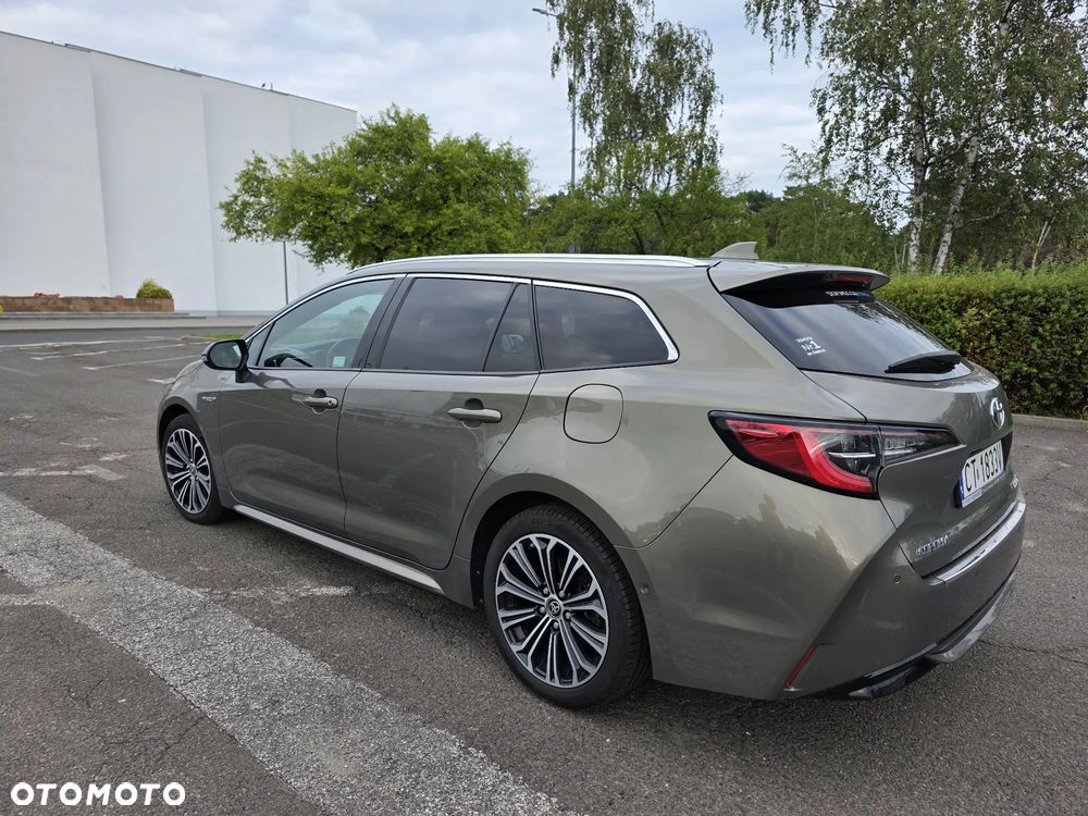 Toyota Corolla 2.0 Hybrid Executive - 6