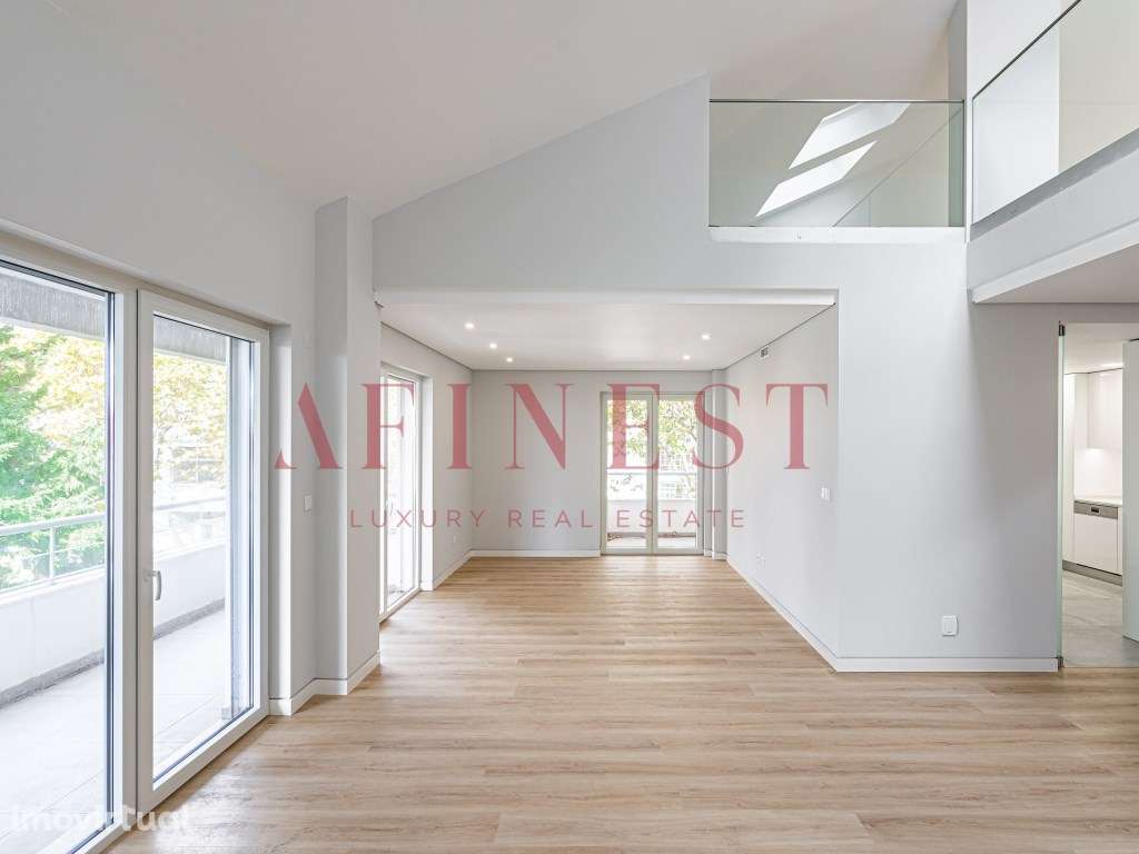 APARTAMENTO T3+1 COM MEZANINE EM CARCAVELOS - Grande imagem: 2/37