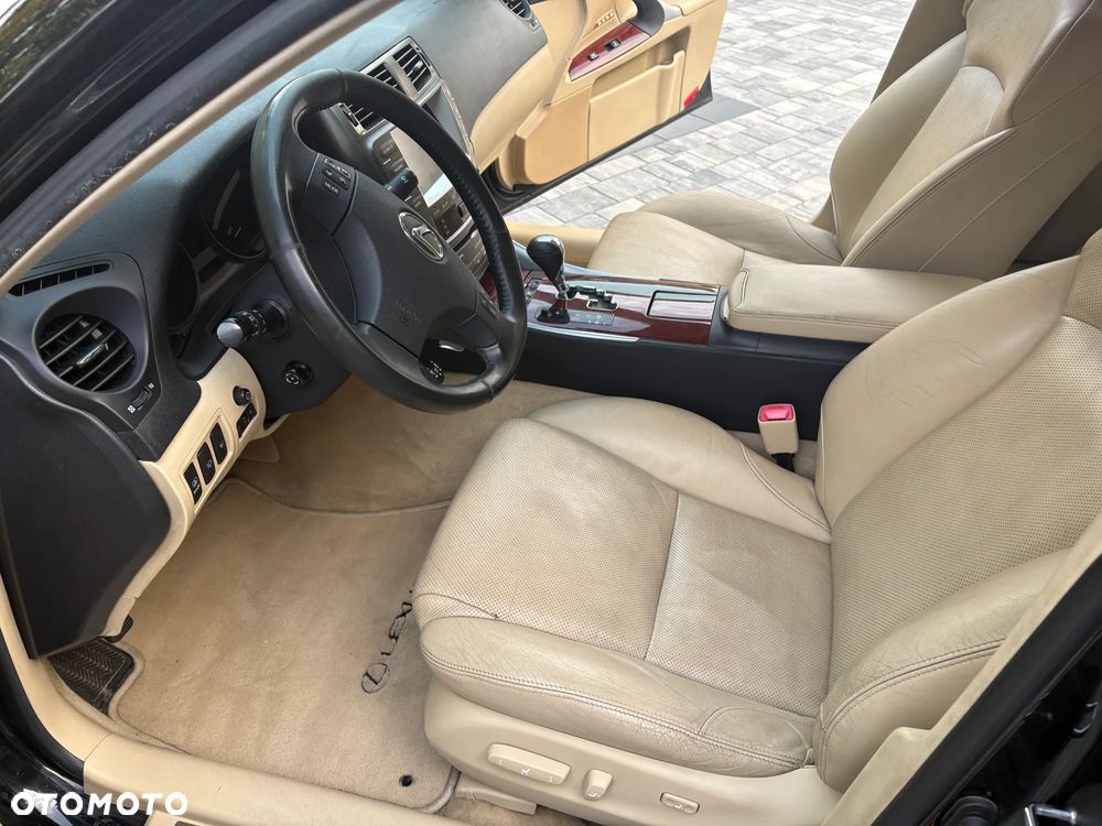 Lexus IS 250 Prestige - 7