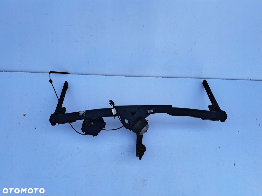 Hak holowniczy VW Golf VII 7 5G0803880 12- - 1