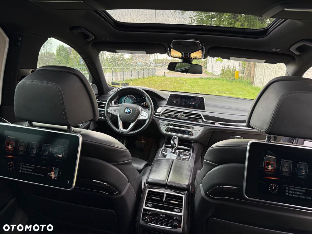BMW Seria 7 750Li - 14