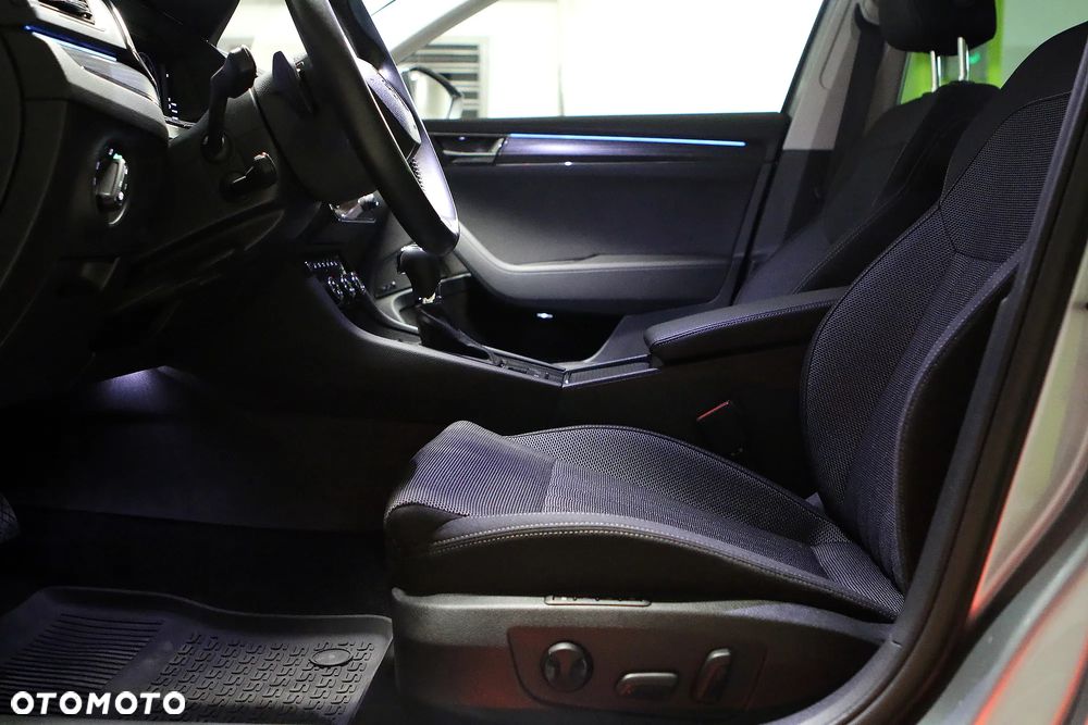 Skoda Superb 2.0 TSI Style DSG - 17