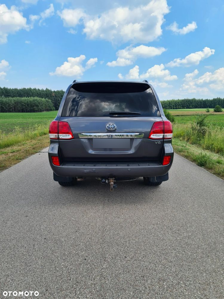 Toyota Land Cruiser - 3