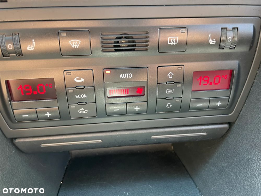 Audi A6 Avant 1.8T - 36