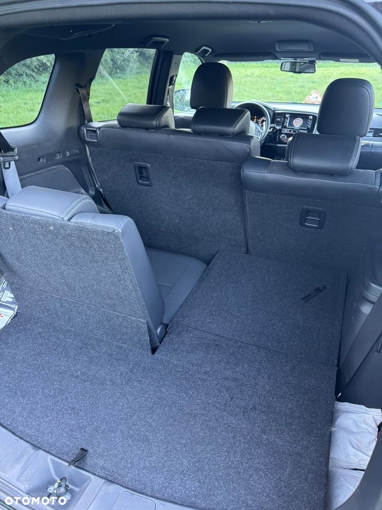 Mitsubishi Outlander 2.0 Instyle Navi - 22