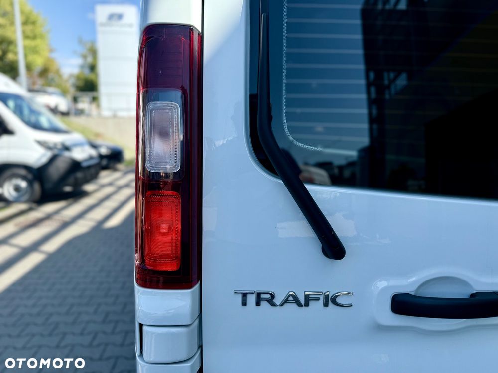 Renault Trafic Blue Grand Start - 10