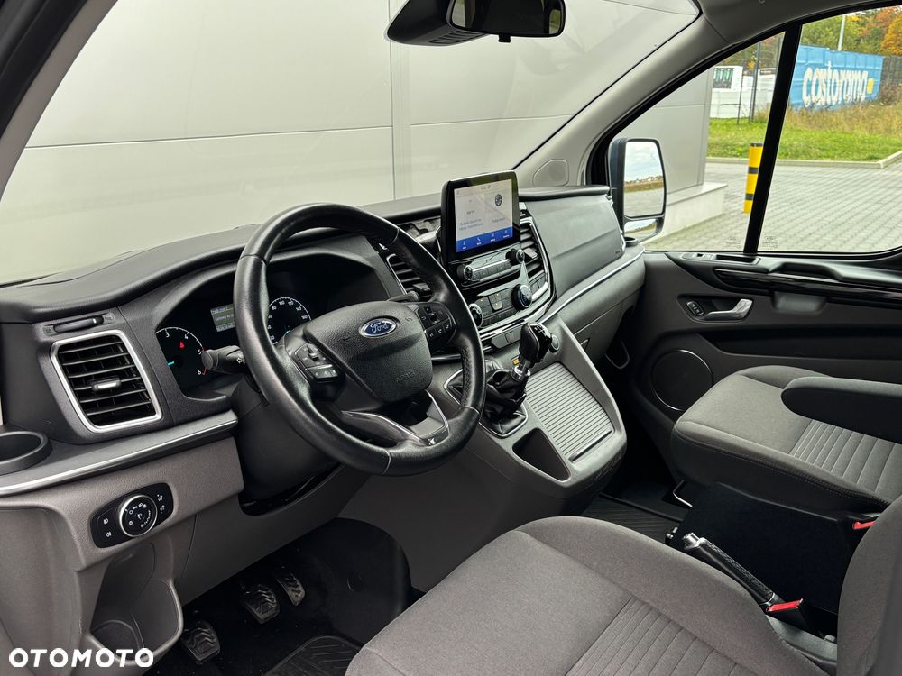 Ford Tourneo Custom 2.0 EcoBlue L2 Titanium - 11