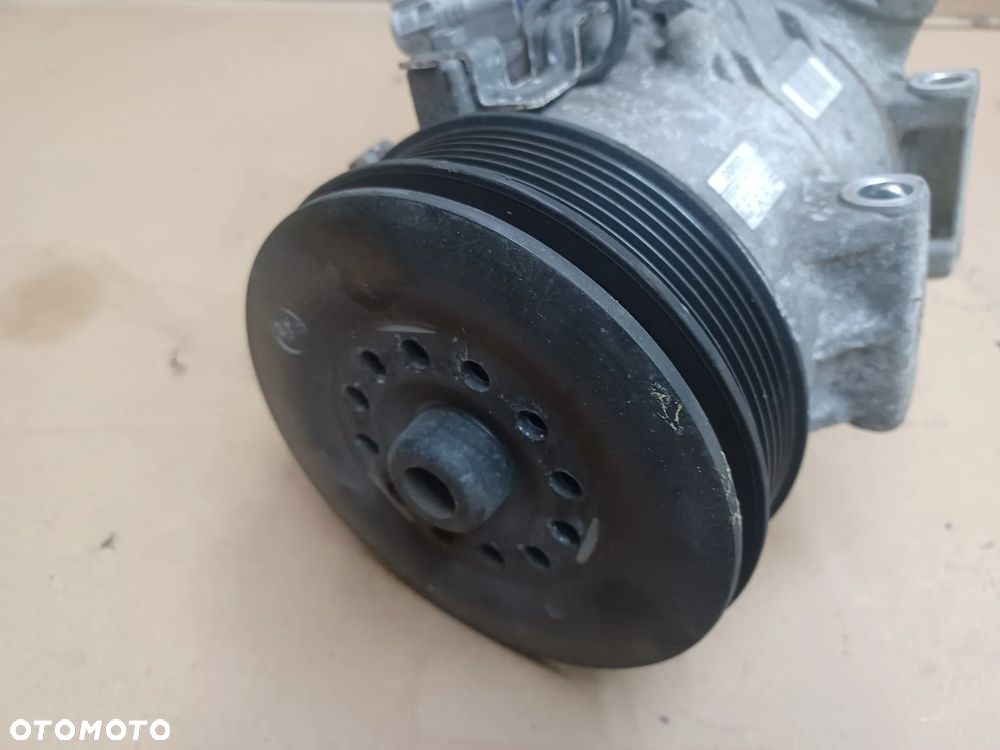 SPRĘŻARKA KLIMATYZACJI RAV4 III LIFT 4472602932 - 4