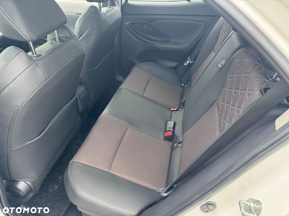Toyota Yaris Cross 1.5 VVT-i Elegant - 23
