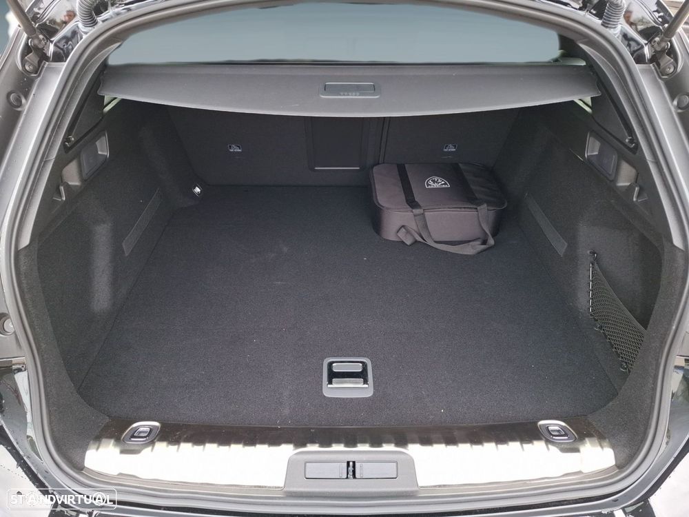 Peugeot 508 1.6 Hybrid Allure e-EAT8 - 24