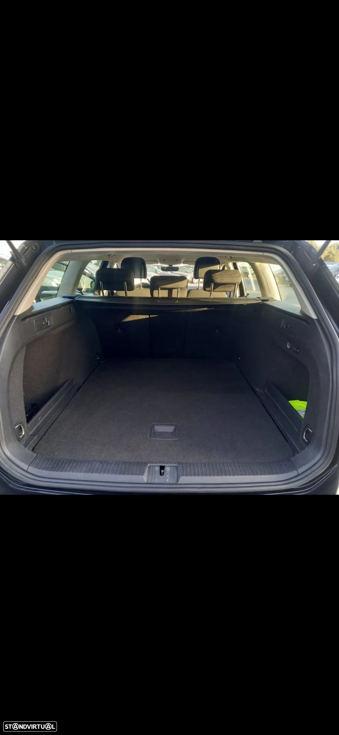 VW Passat Variant 2.0 TDi Trendline - 20