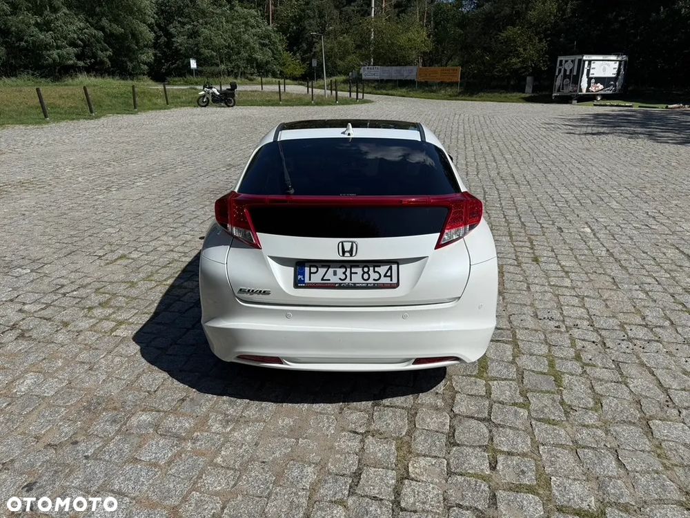 Honda Civic 1.8 Executive NAVI - 6