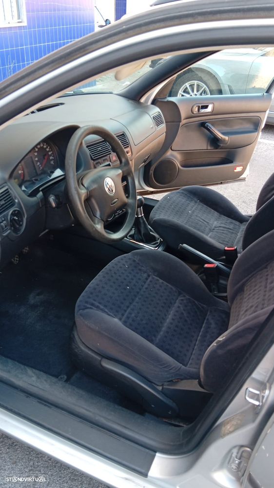VW Golf Variant 1.9 TDi Confl AC - 2