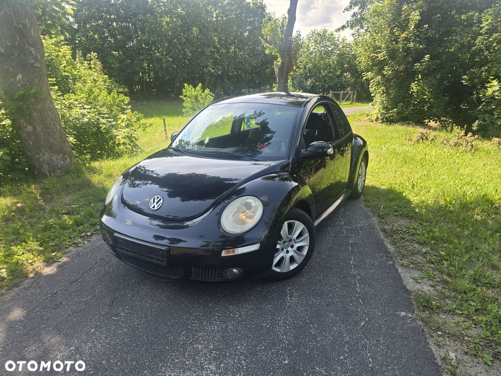 Volkswagen New Beetle - 1