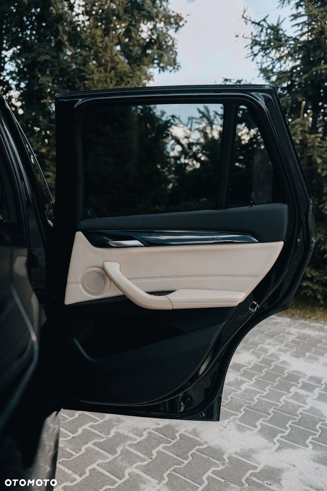 BMW X1 sDrive18d M Sport - 16