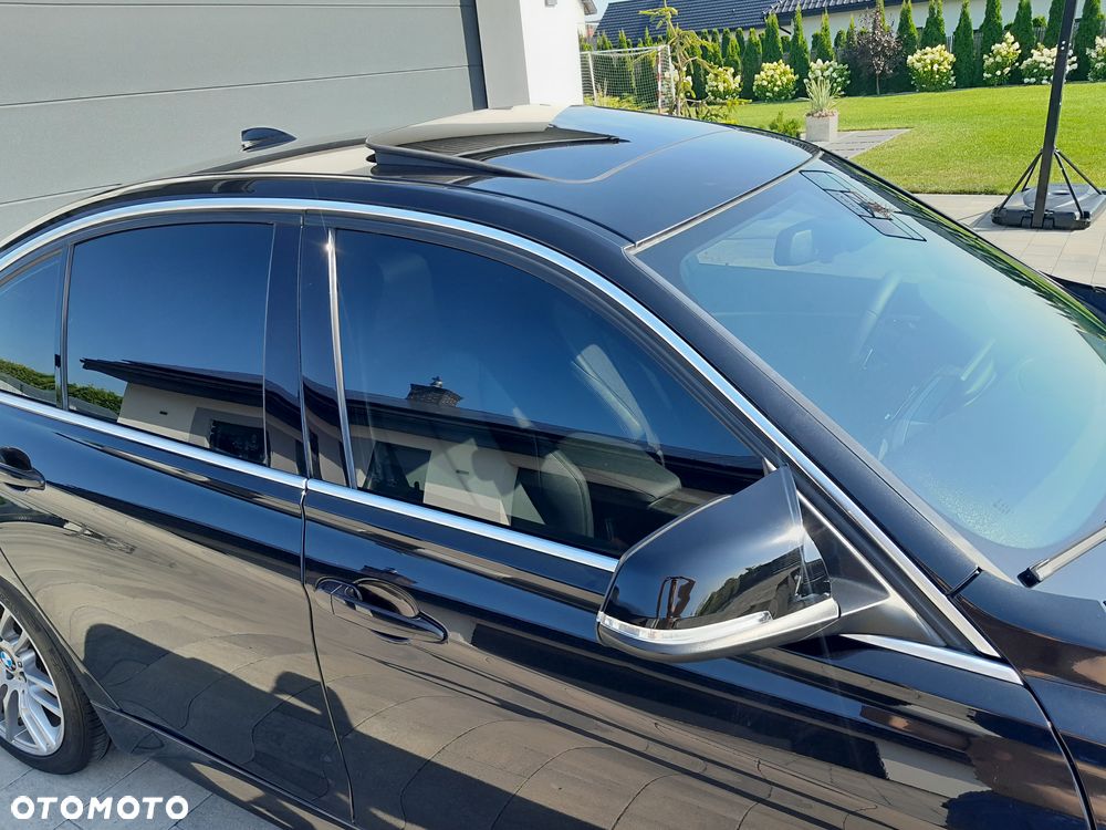 BMW Seria 3 330i - 19
