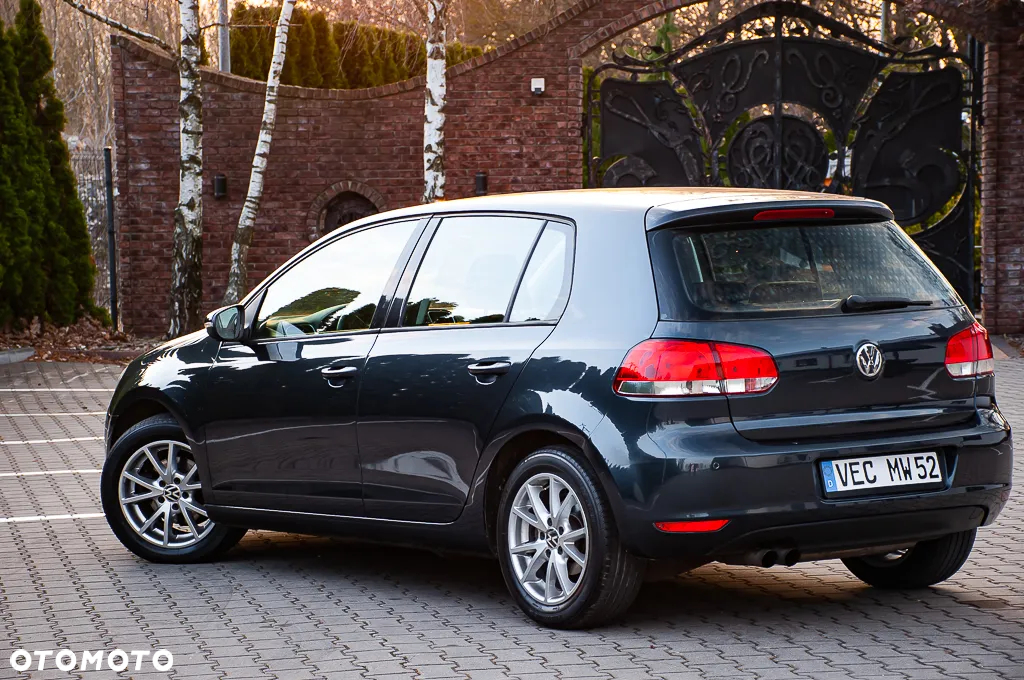 Volkswagen Golf - 21