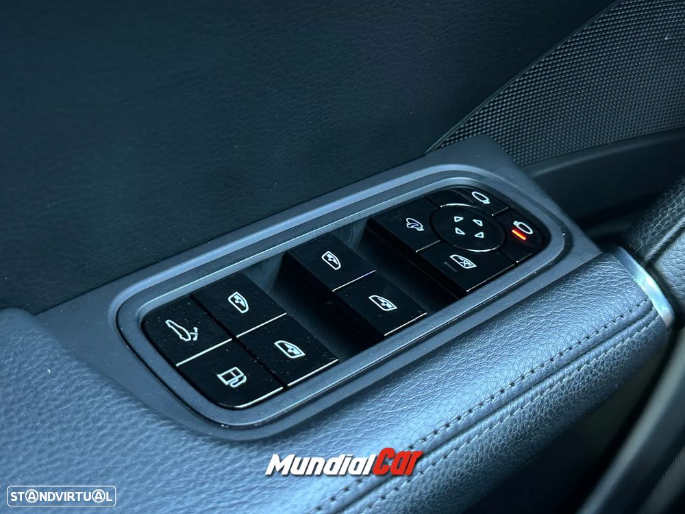 Porsche Cayenne Coupé E-Hybrid - 27