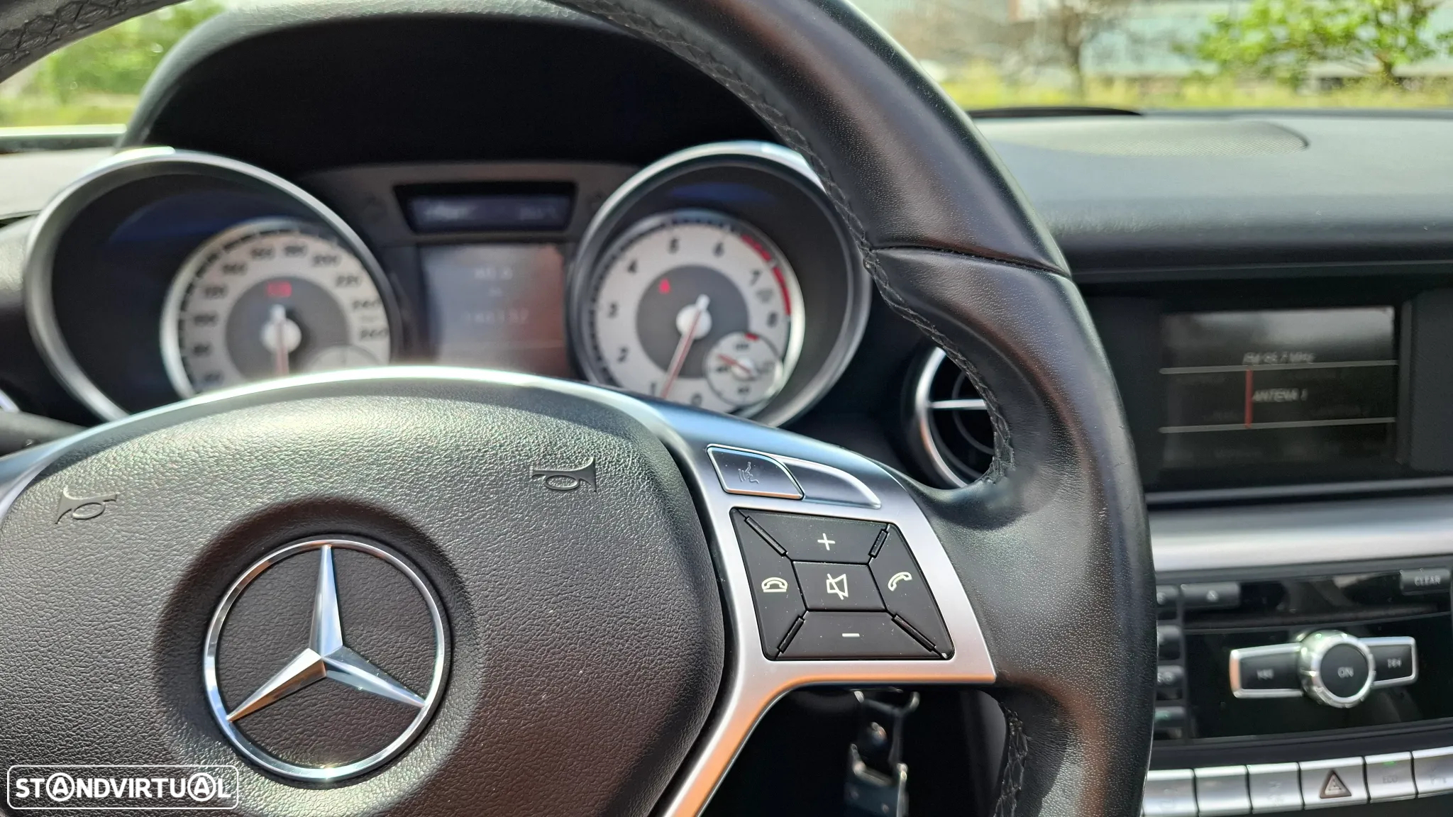 Mercedes-Benz SLK 200 (BlueEFFICIENCY) - 42