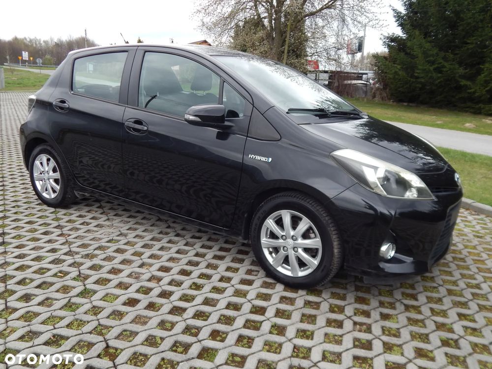 Toyota Yaris Hybrid 100 Dynamic - 7