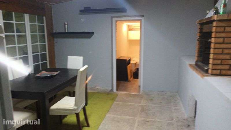 Alugo T1+1 anexo moradia - Grande imagem: 4/12