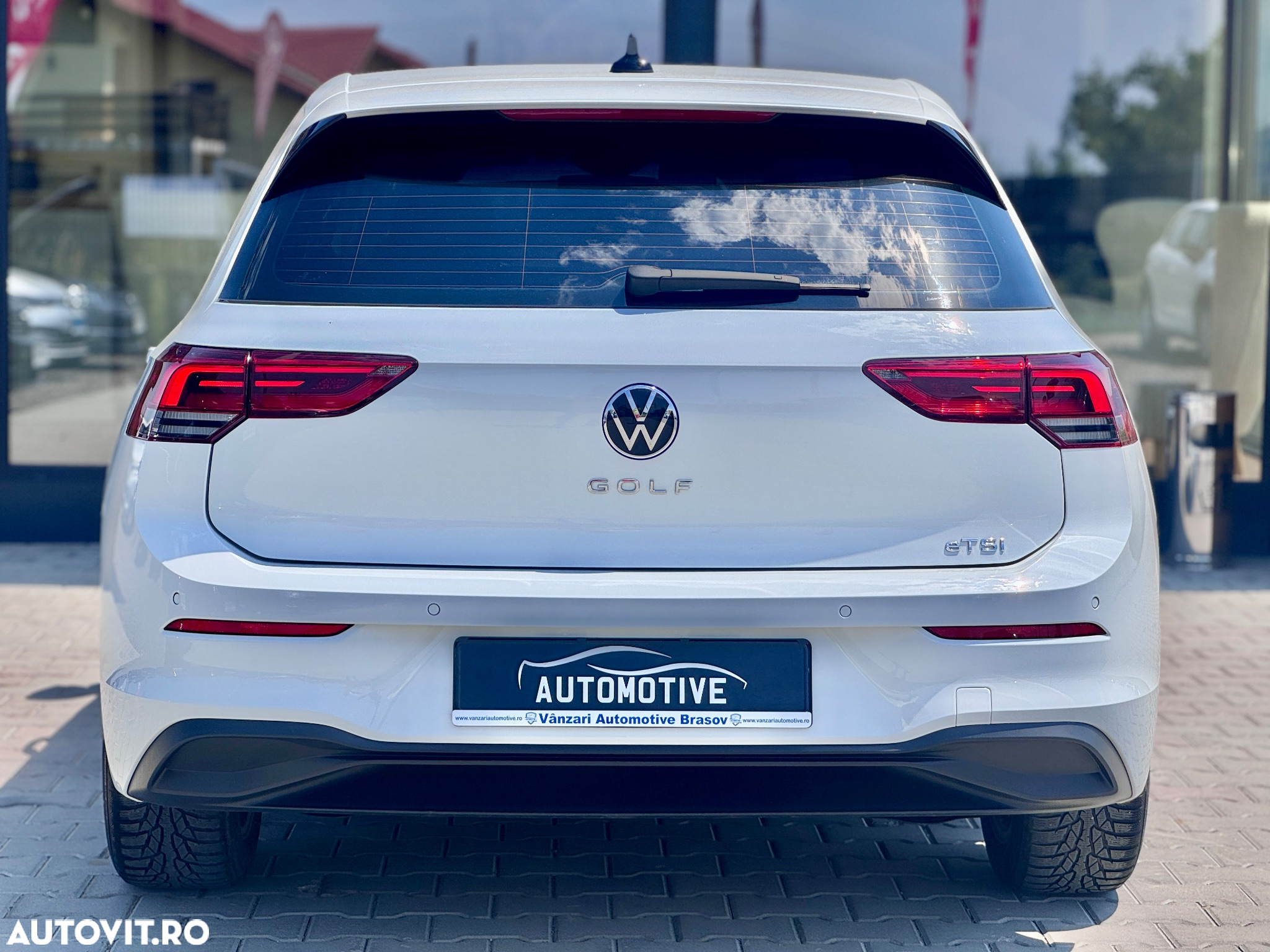 Volkswagen Golf 1.5 eTSI ACT DSG MHEV Style - 3