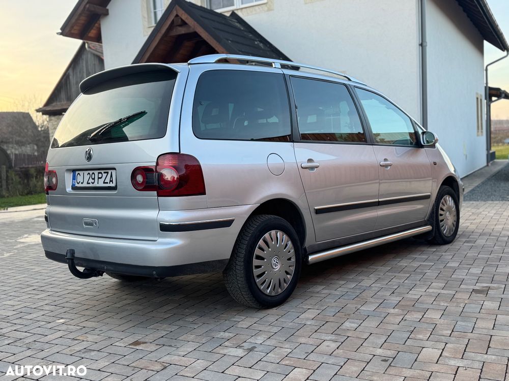 Volkswagen Sharan 1.9 TDI 4Motion - 5