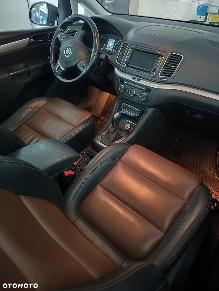 Volkswagen Sharan 2.0 TDI Highline DSG - 12
