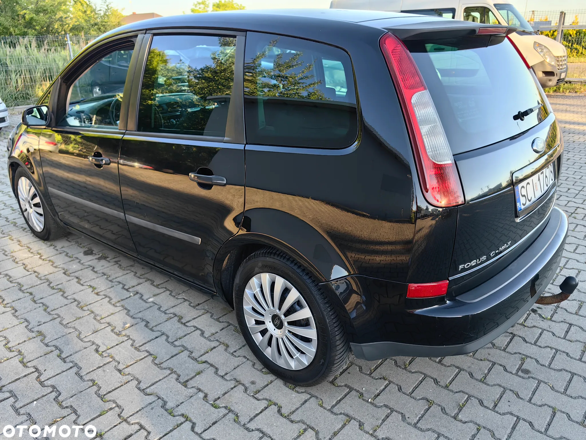 Ford Focus C-Max 1.6 TDCi Ambiente - 19