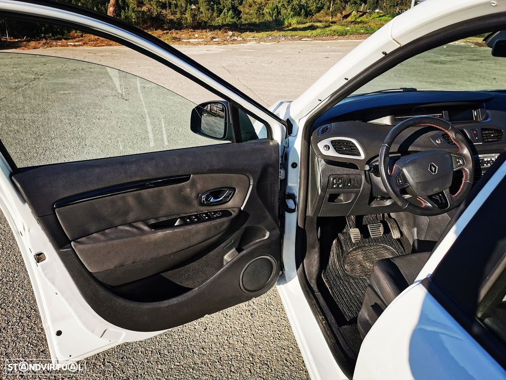 Renault Scénic 1.5 dCi Dynamique S - 4