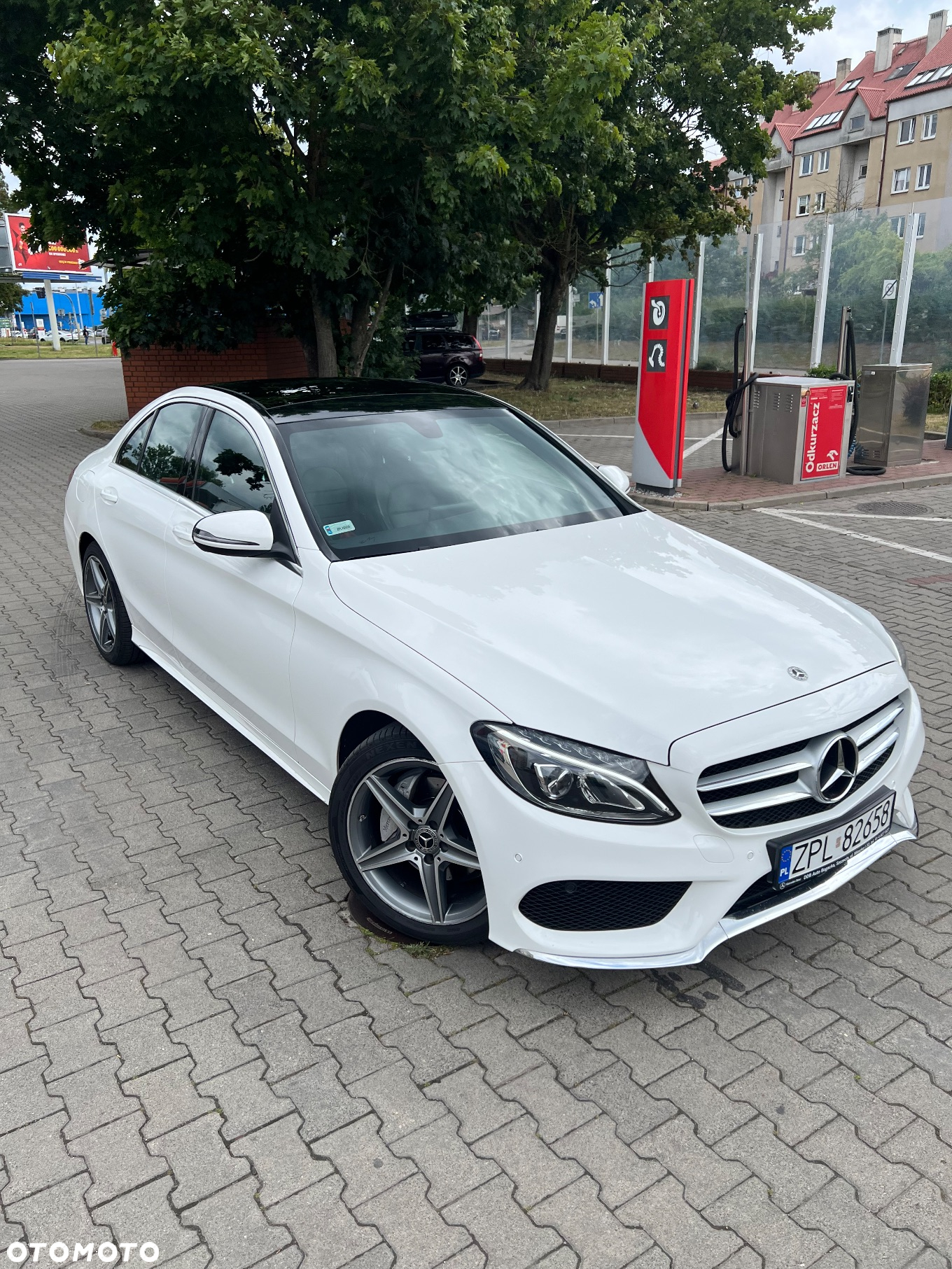 Mercedes-Benz Klasa C 200 4-Matic 9G-TRONIC - 2