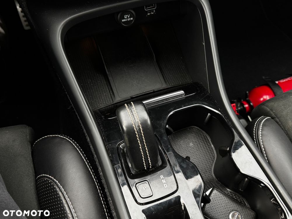 Volvo XC 40 D3 SCR R-Design - 20