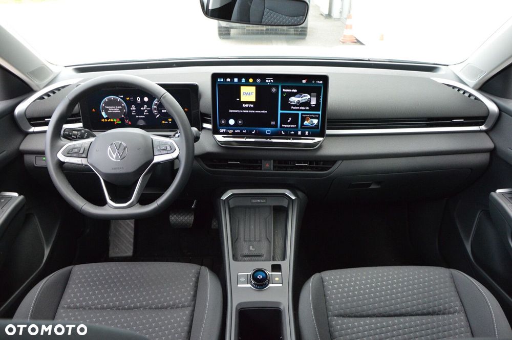 Volkswagen T-Roc - 10