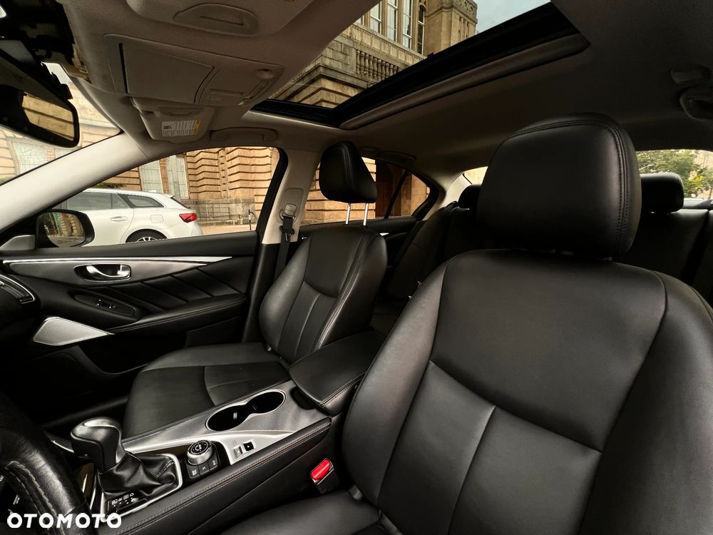 Infiniti Q50 2.0t Premium Executive - 16