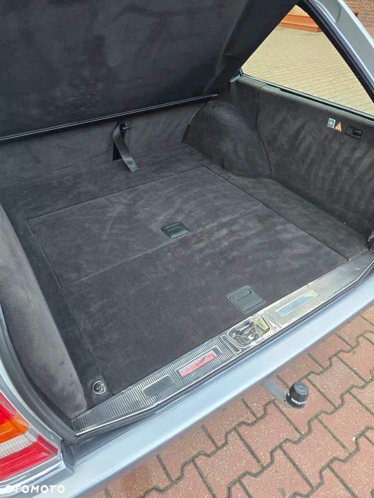 Mercedes-Benz W124 (1984-1993) - 14