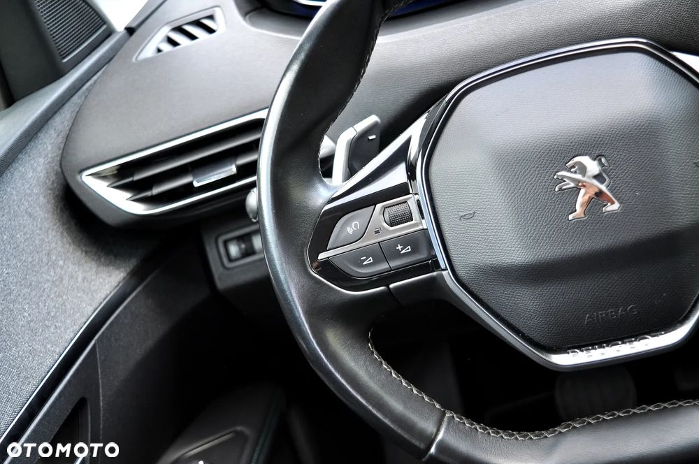 Peugeot 3008 BlueHDi 130 Stop & Start EAT8 Allure - 25