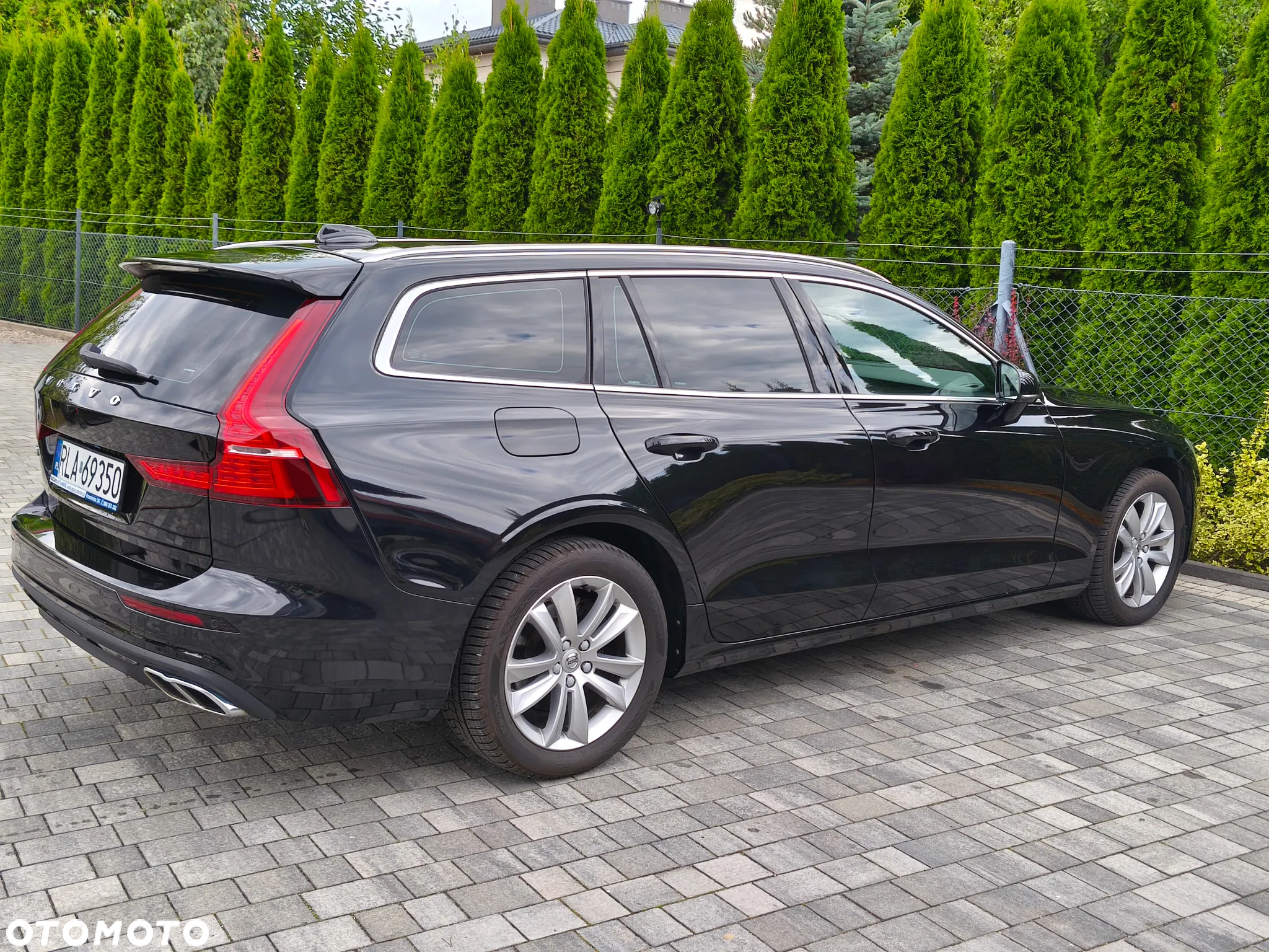 Volvo V60 D3 Drive-E R-Design Momentum - 9