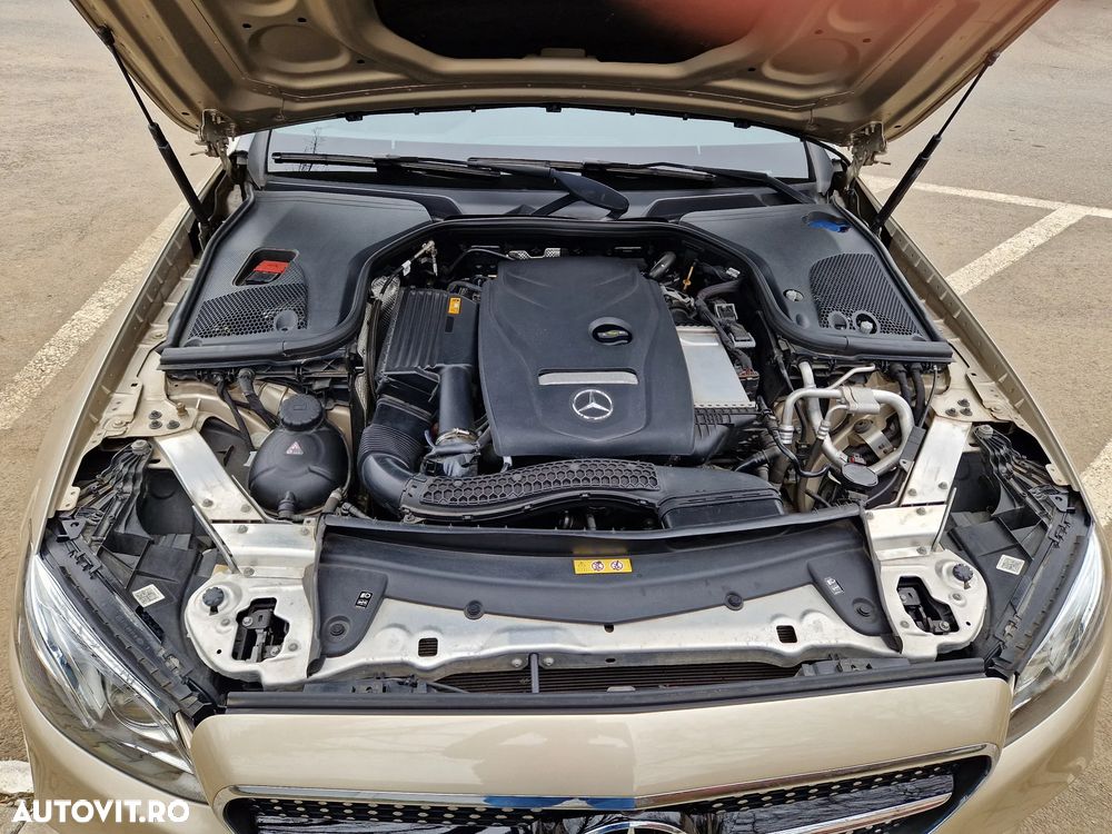 Mercedes-Benz E 300 9G-TRONIC AMG Line - 14