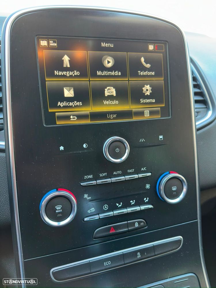 Renault Grand Scénic - 18