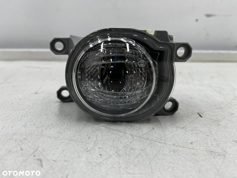 Lampa reflektor Toyota Yaris XP21 Corolla XII E21 C-HR 16r.- NOWY prawy LED przedni halogen w zderza - 2