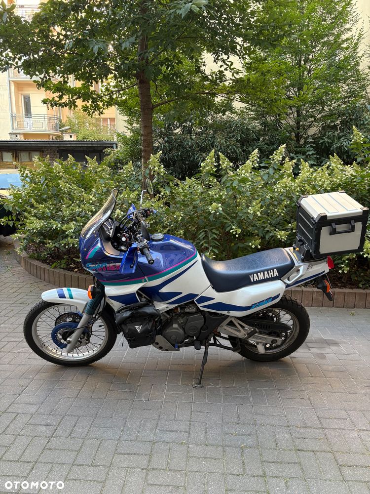 Yamaha XTZ - 4