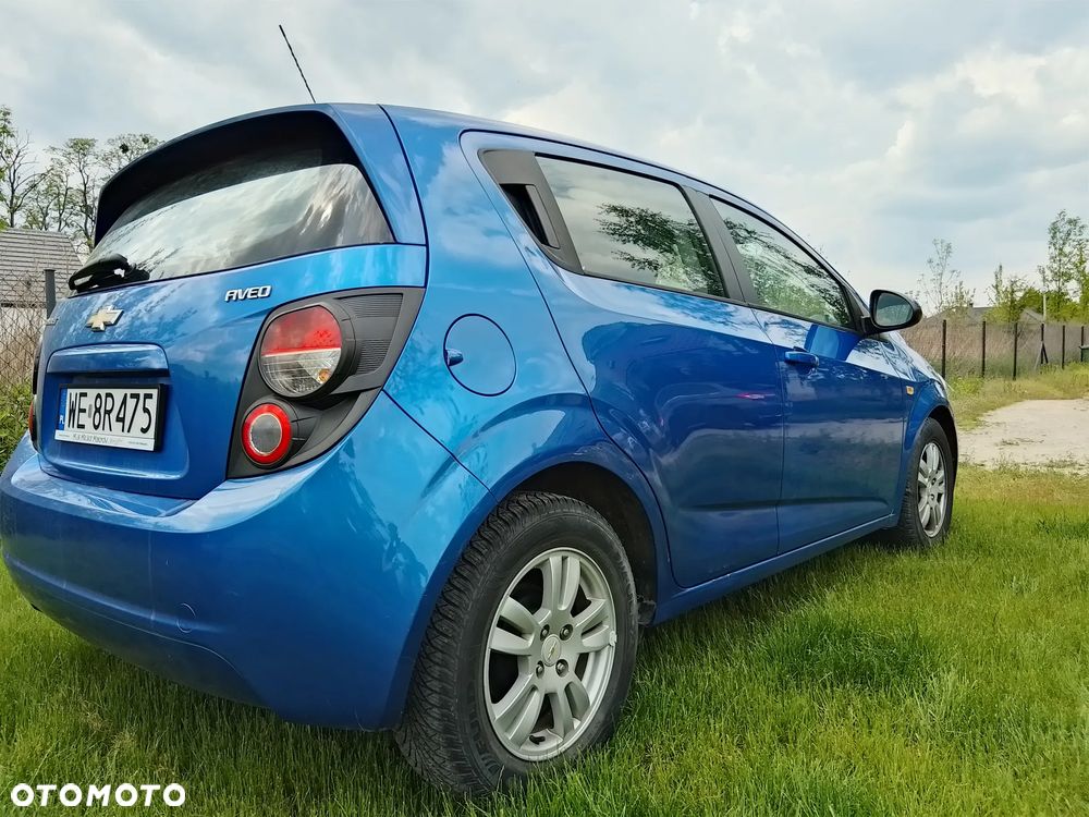 Chevrolet Aveo 1.4 16V LT - 4