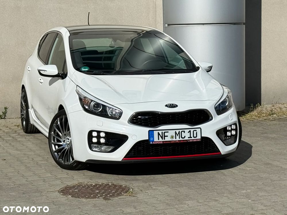 Kia Ceed 1.6 T-GDI GT-Track - 14
