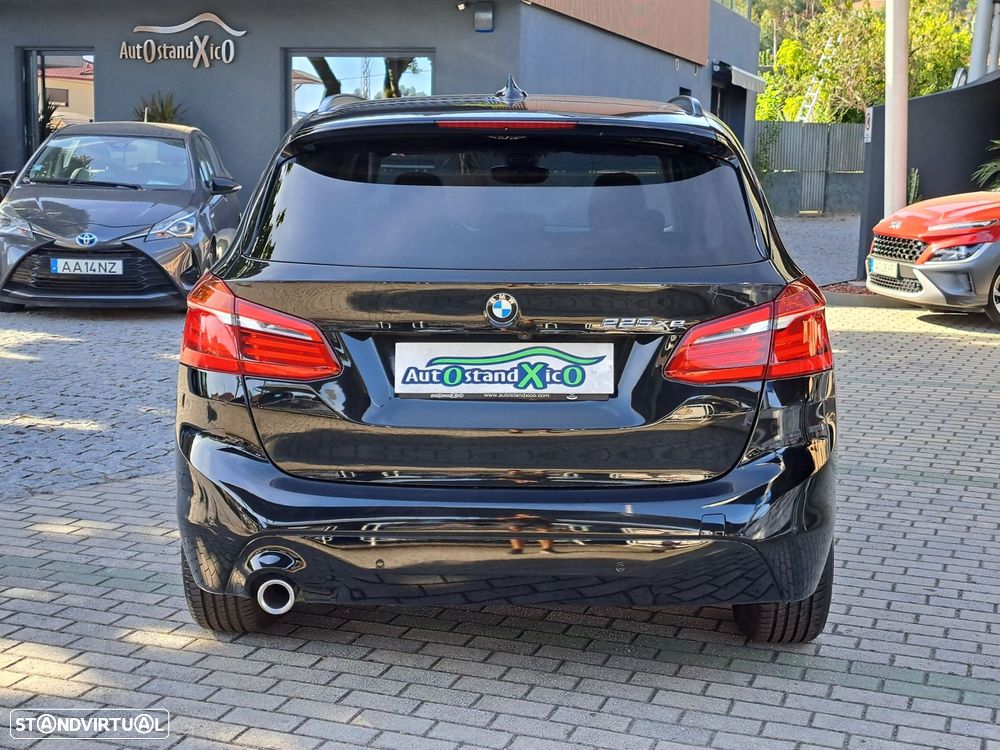 BMW 225xe Active Tourer - 12