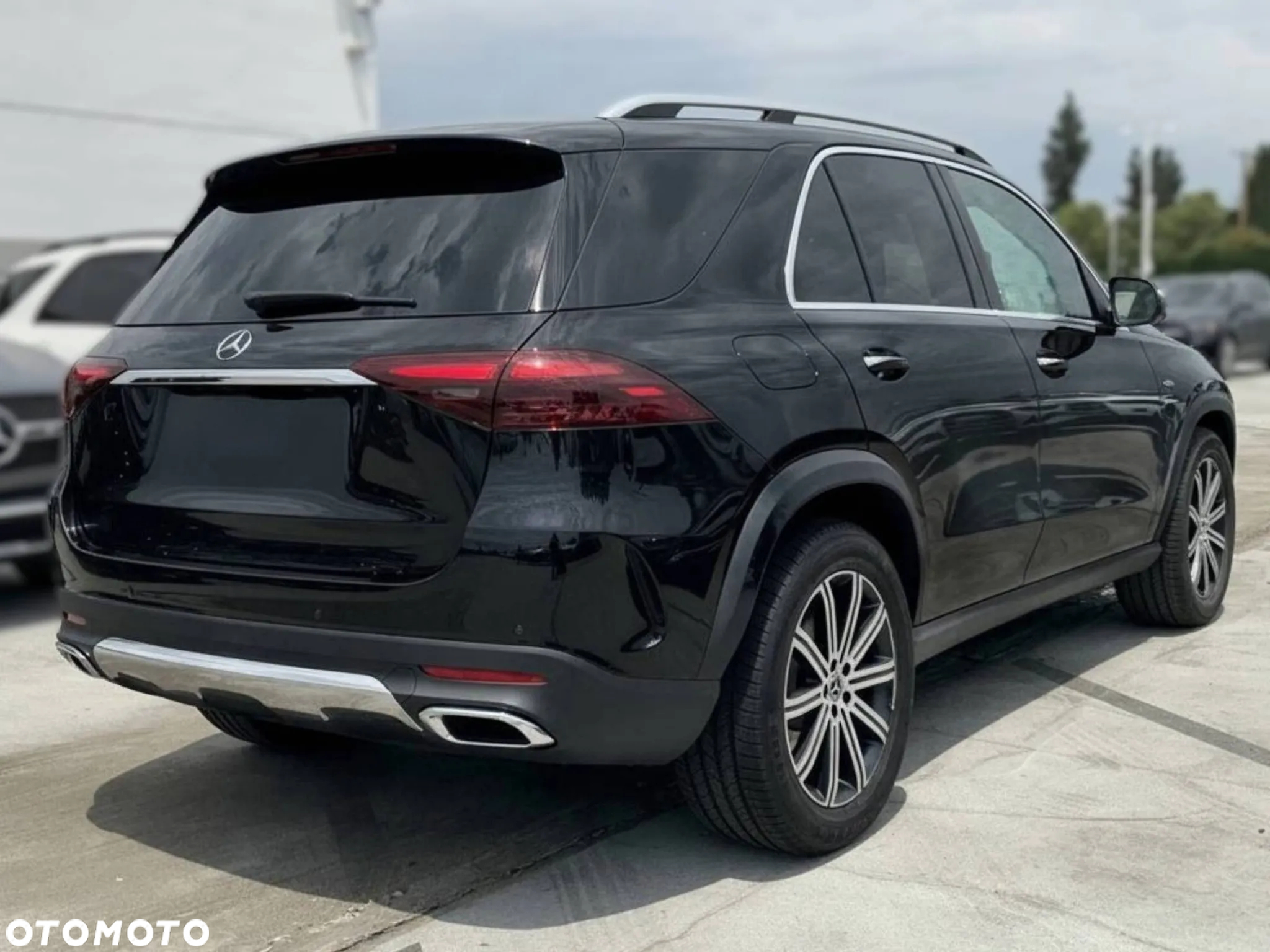 Mercedes-Benz GLE 300 d 4-Matic - 4