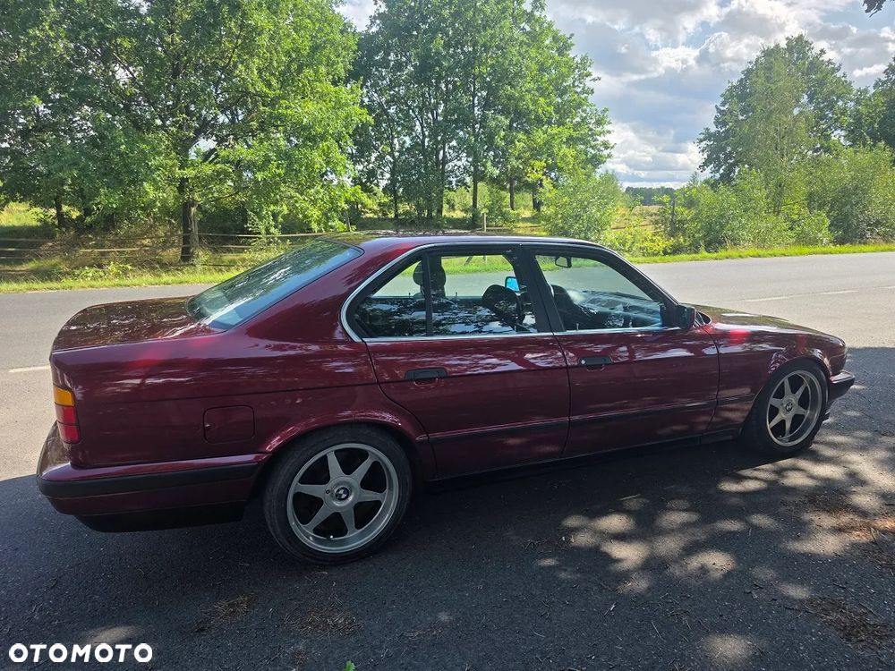 BMW Seria 5 540i - 5
