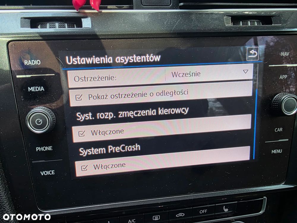 Volkswagen Golf 1.0 TSI BMT Trendline - 12