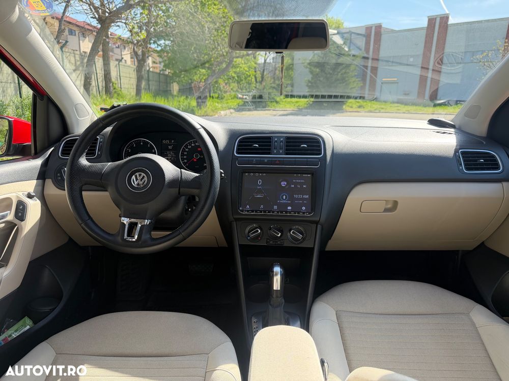 Volkswagen Polo 1.4 DSG Comfortline - 12